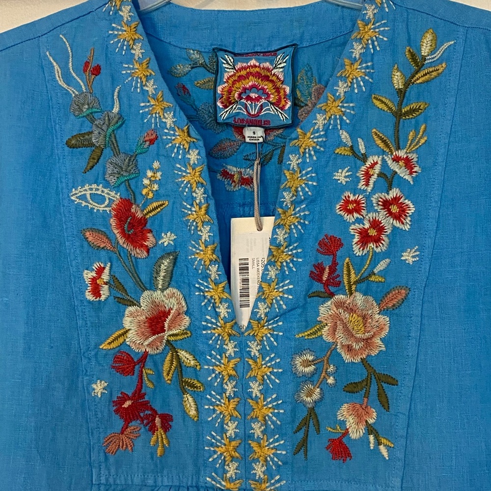 💰CLEARING MY CLOSET SALE💰 Johnny Was Embroidered High Low Tunic Top - Picture 4 of 15